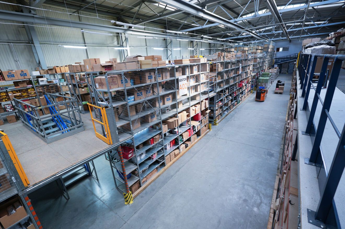 Zdjęcie wnętrza magazynu w Piasecznie