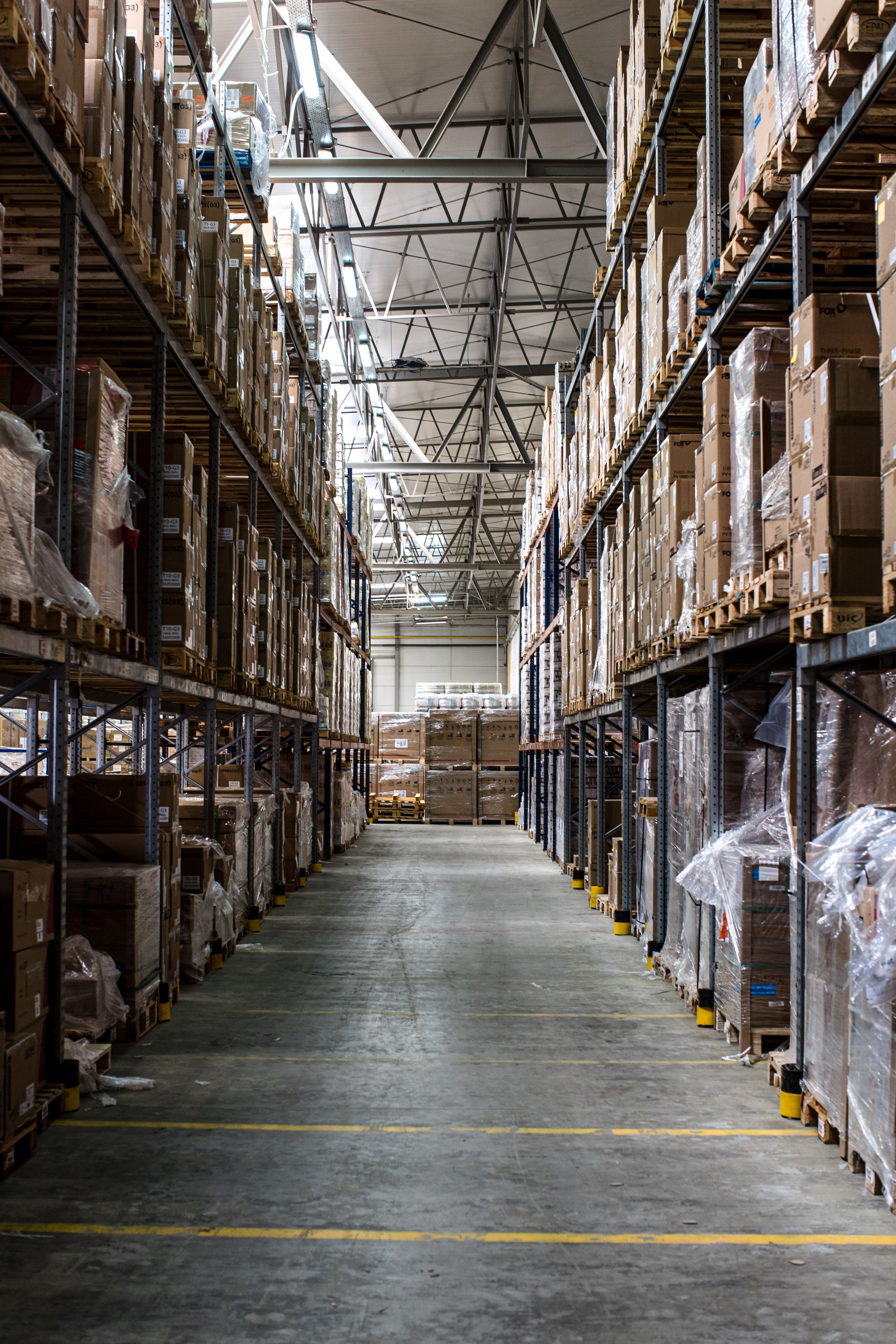 Zdjęcie wnętrza magazynu Pniewy