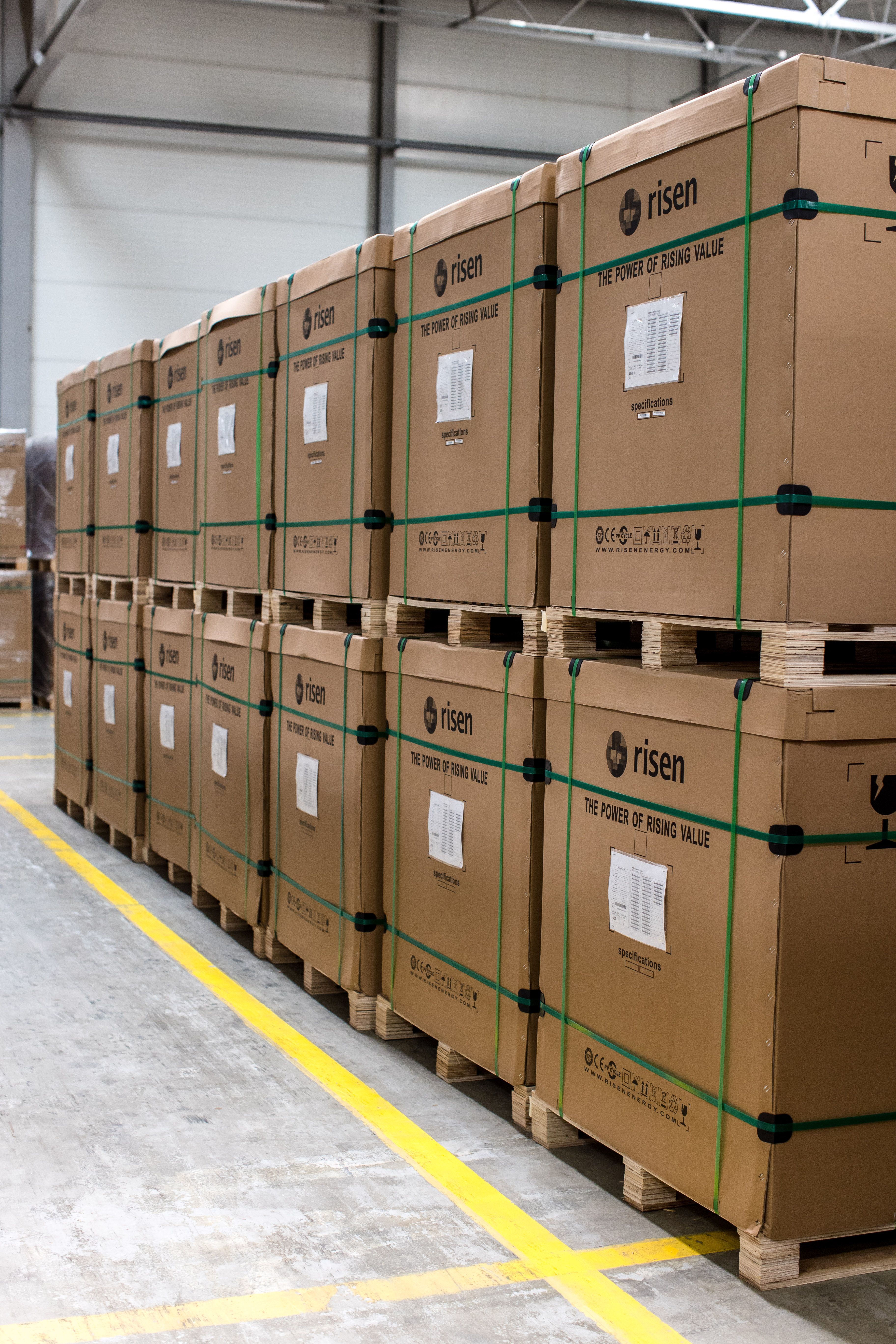 Zdjęcie wnętrza magazynu Pniewy